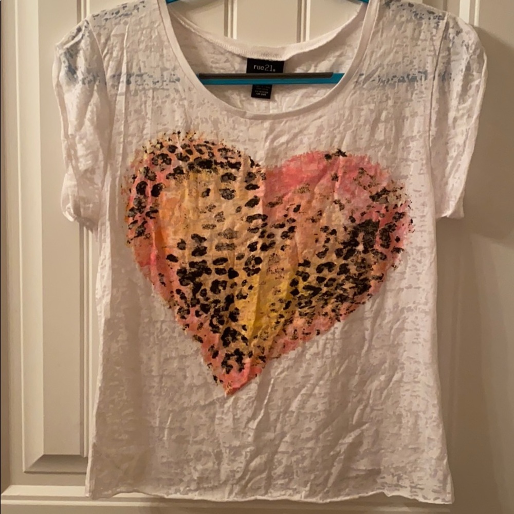 Cheetah Heart Tee Size L